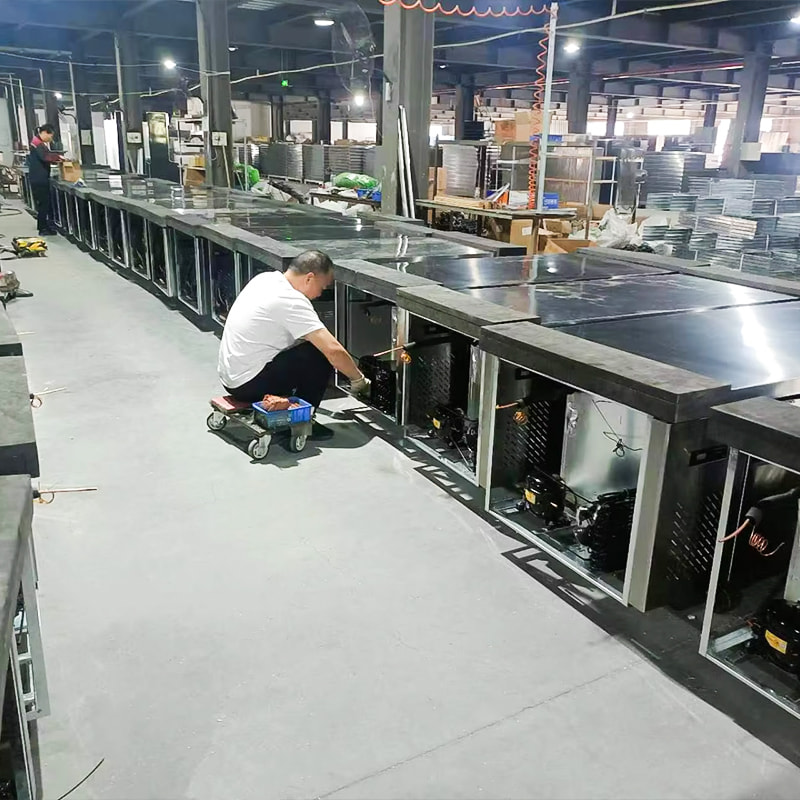 ตู้ครัวระบายความร้อนด้วยอากาศ 1.8 ม. แบบ Flat Cooling ตู้ครัวระบายความร้อนด้วยอากาศ 1.8 ม. แบบ Flat Cooling